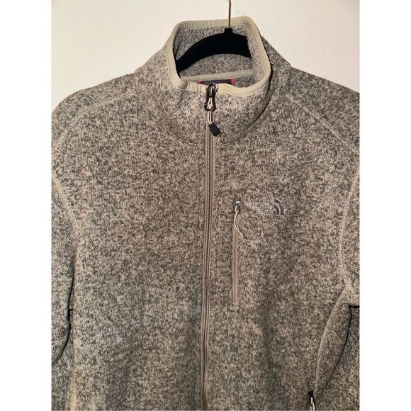The North Face Men’s Sweater Fleece Quarter Zip, Size Small,  Heather Grey - Picture 2 of 7